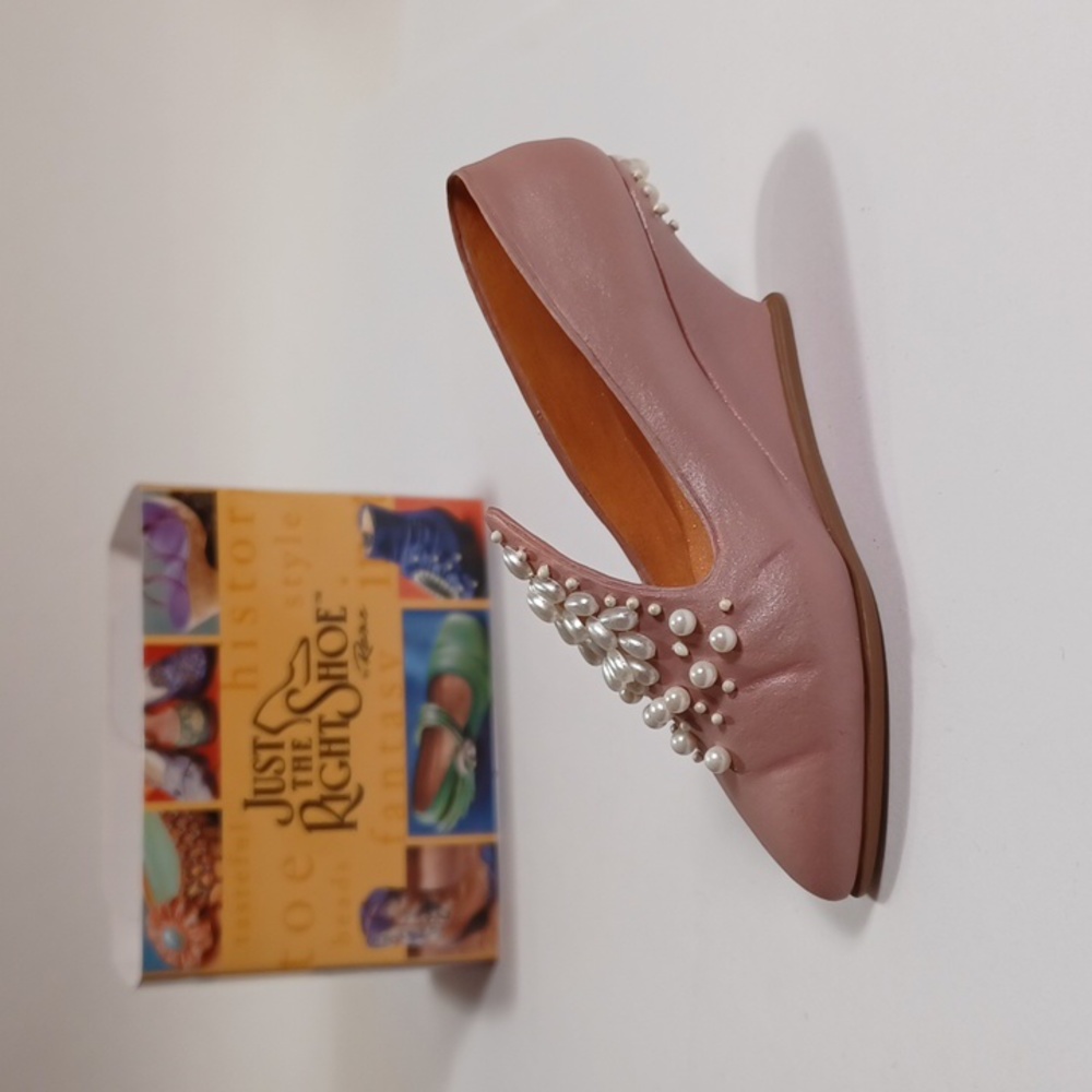 Just the Right Shoe, Victorious